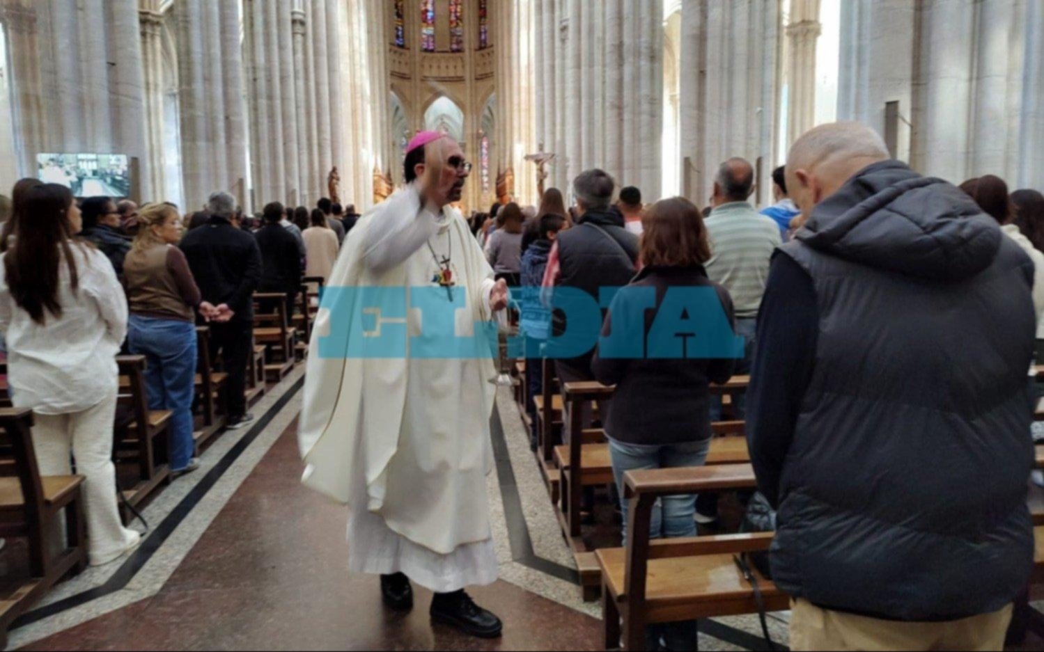 El mensaje del arzobispo Carrara en la misa por Francisco: ""Damos gracias por su vida"